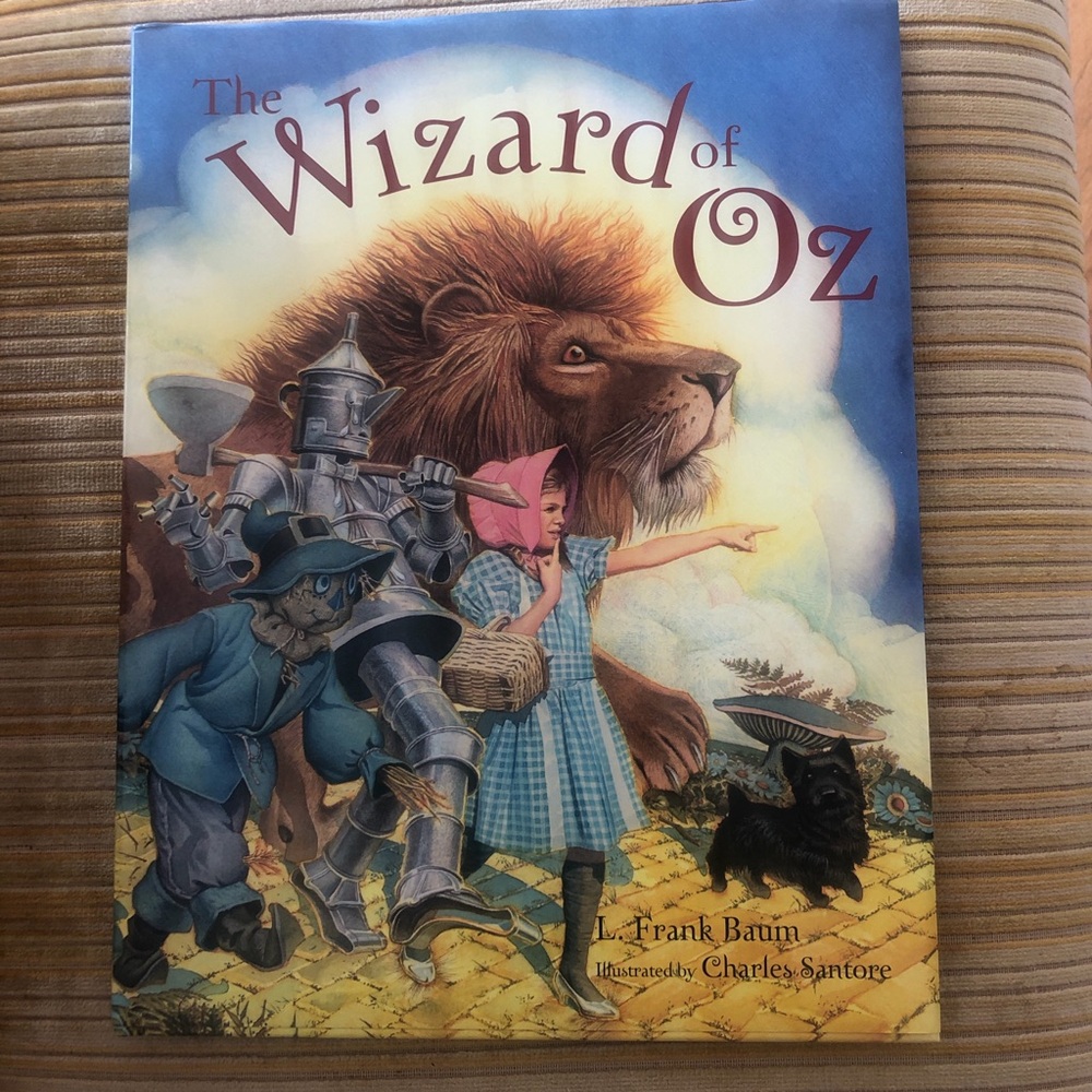 The Wizard of Oz Illustrated Storybook
